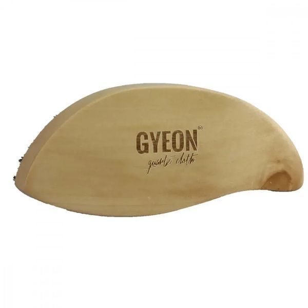 Щетка из конского волоса для кожи GYEON Q2M LeatherBrush