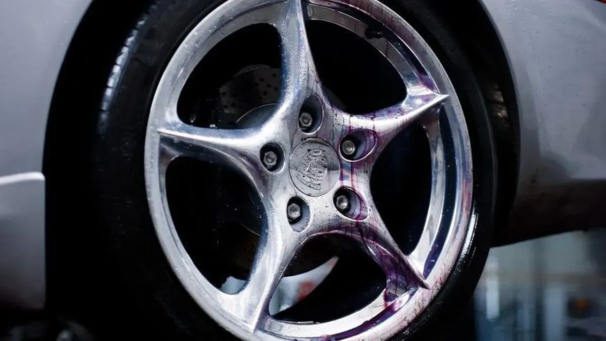 Очиститель дисков от металлических загрязнений Gyeon Q&sup2;M Iron WheelCleaner REDEFINED 500 мл 8809432677949 фото