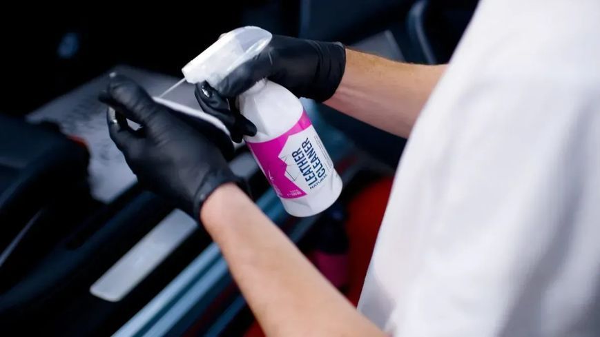 Очиститель кожи Gyeon Q&sup2;M LeatherCleaner Natural 500 мл 8809432677802 фото